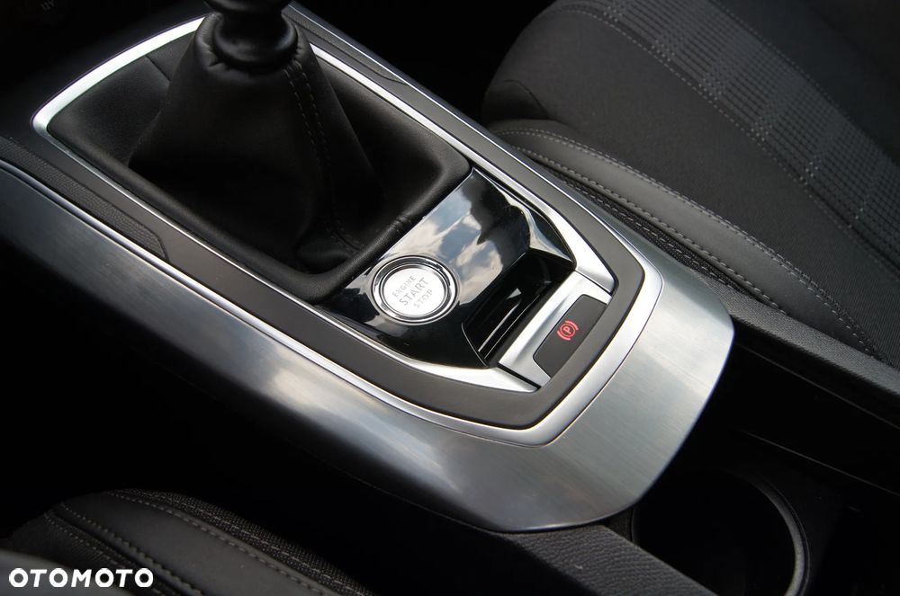 Peugeot 308 BlueHDi 130 Stop & Start Style - 19