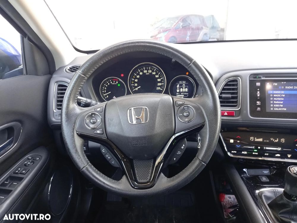 Honda HR-V 1.5 i-VTEC M/T Elegance - 15