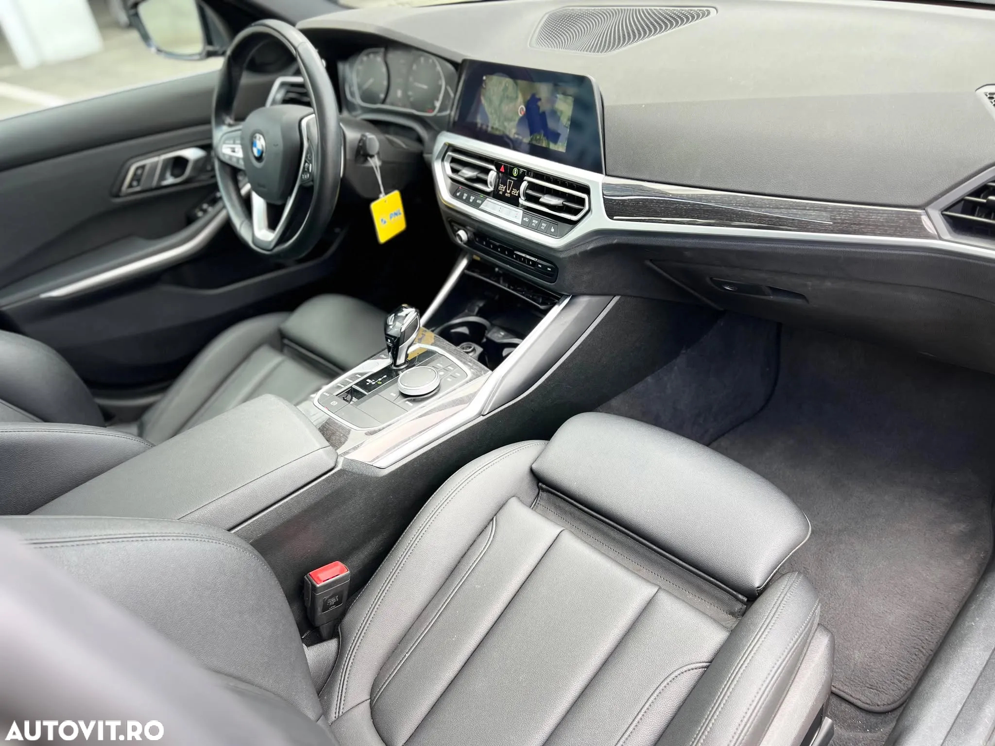 BMW Seria 3 330i Aut. Sport Line - 13