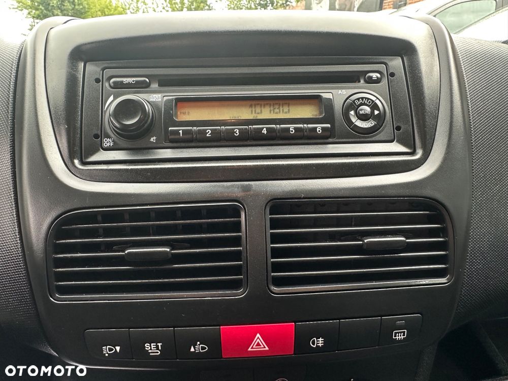 Opel Combo - 28