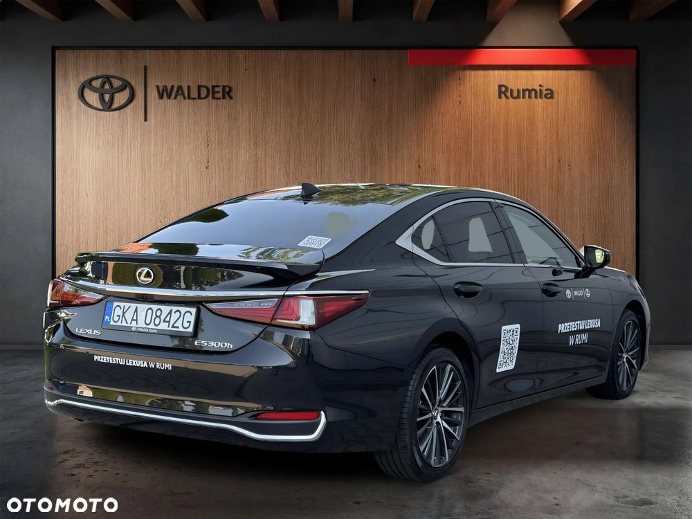 Lexus ES 300h Prestige - 6
