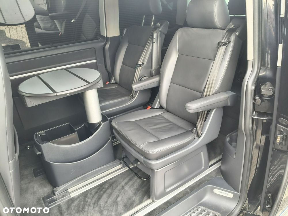 Volkswagen Multivan - 12
