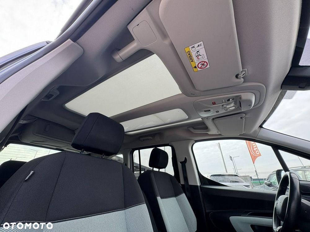 Citroën Berlingo Multispace PureTech 110 SHINE - 24