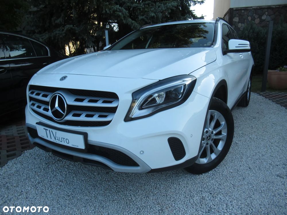 Mercedes-Benz GLA 200 7G-DCT Style - 2