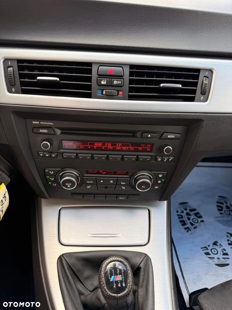 BMW Seria 3 - 21