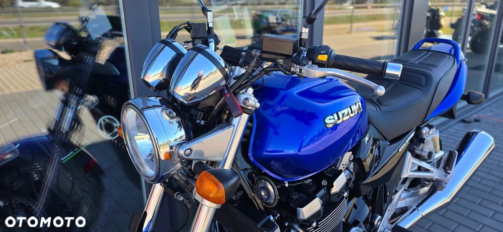 Suzuki GSX - 31