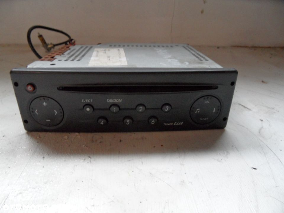RADIO CD ORGINAL LAGUNA 2 II 8200002607 - 2