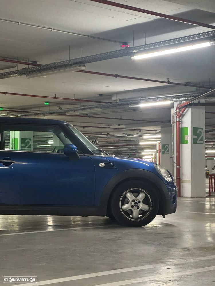 MINI 3 Portas Cooper D - 4