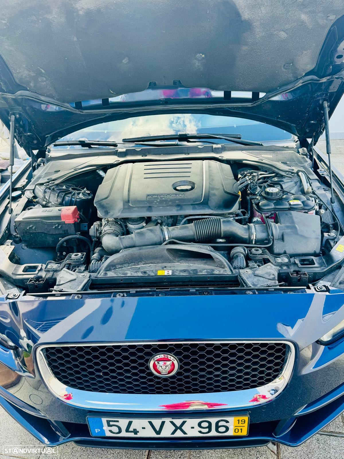 Jaguar XE 2.0 D Prestige Aut. - 15