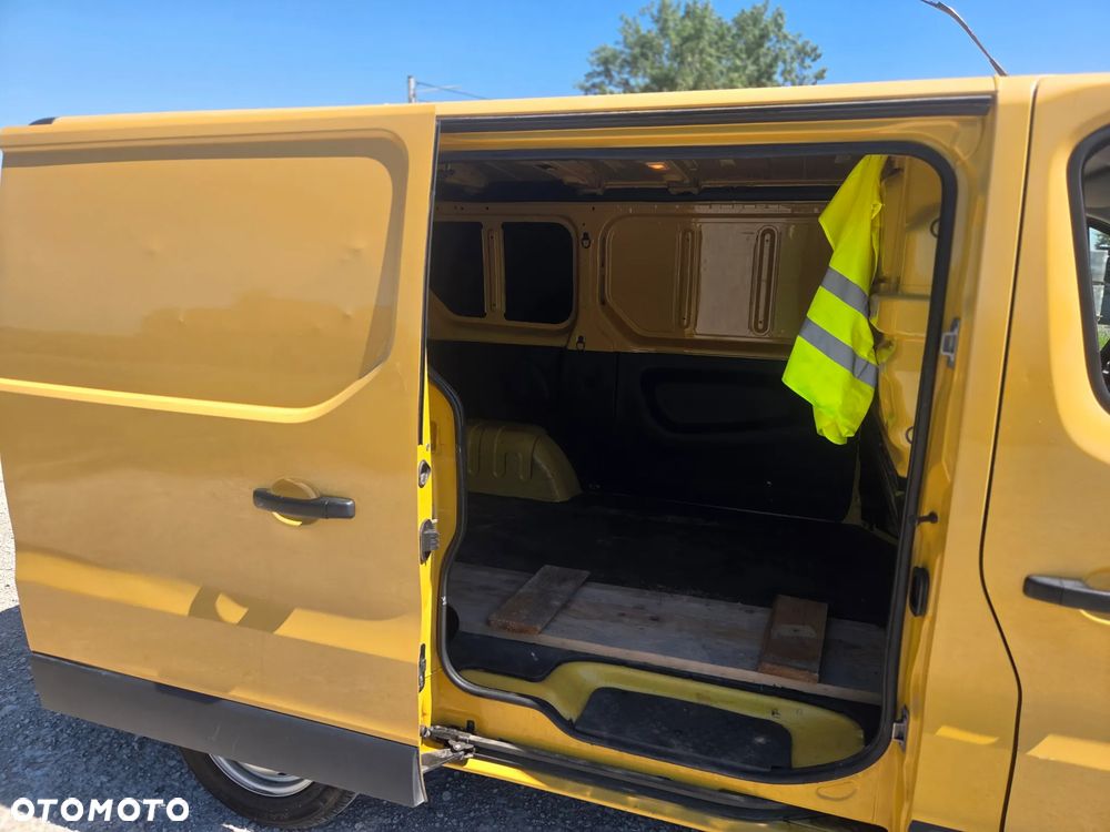 Opel Vivaro - 14