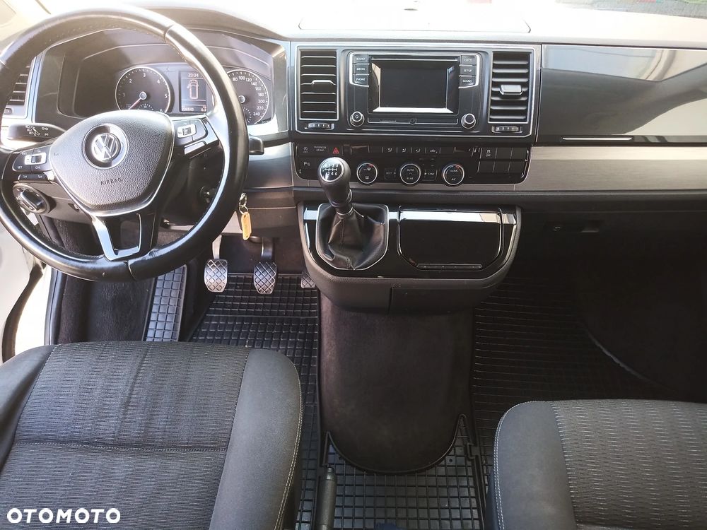 Volkswagen Multivan - 4