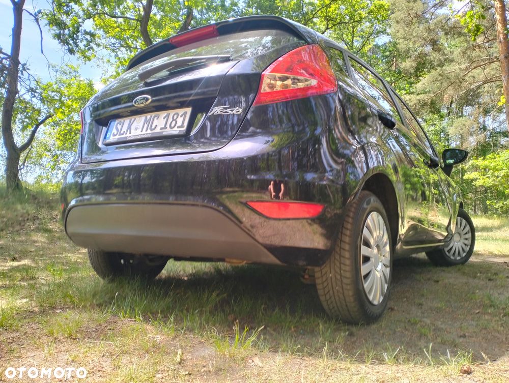 Ford Fiesta 1.25 Ambiente - 19