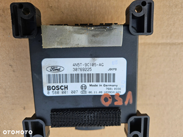 Volvo V50 S40 2.4 2.0 2.3 20V moduł sterownik pompki pompy paliwa 30769225 4N5T 9C105 AG