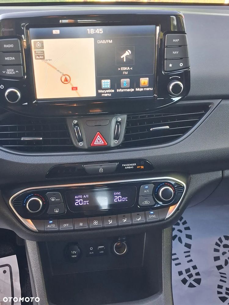 Hyundai i30 1.6 D Comfort - 9