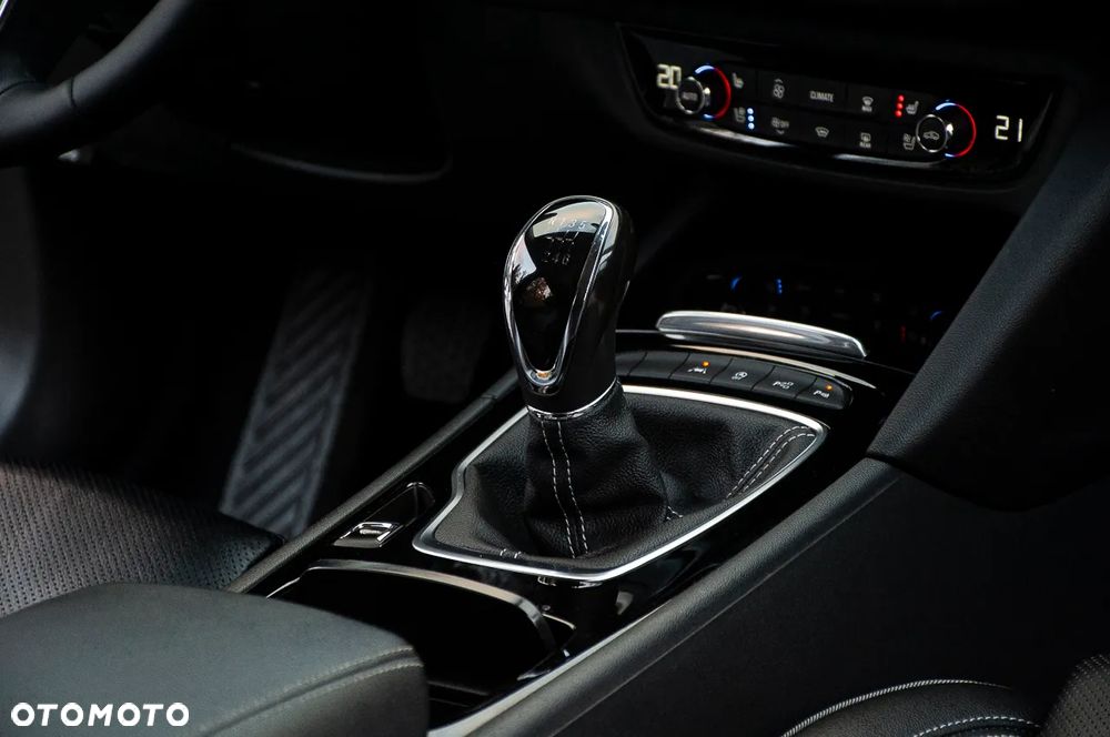 Opel Insignia 2.0 CDTI Ultimate S&S - 22