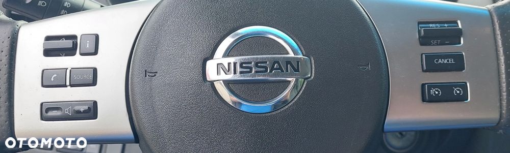 Nissan Navara 2.5 D SE Long EU5 - 25