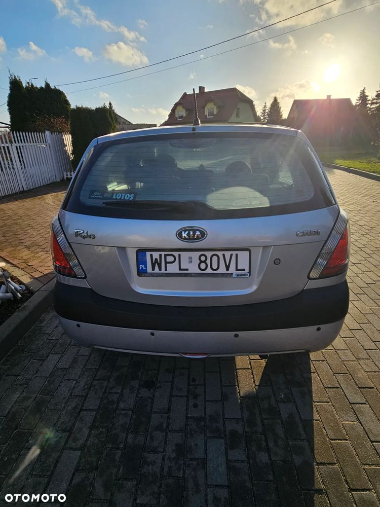 Kia Rio - 3