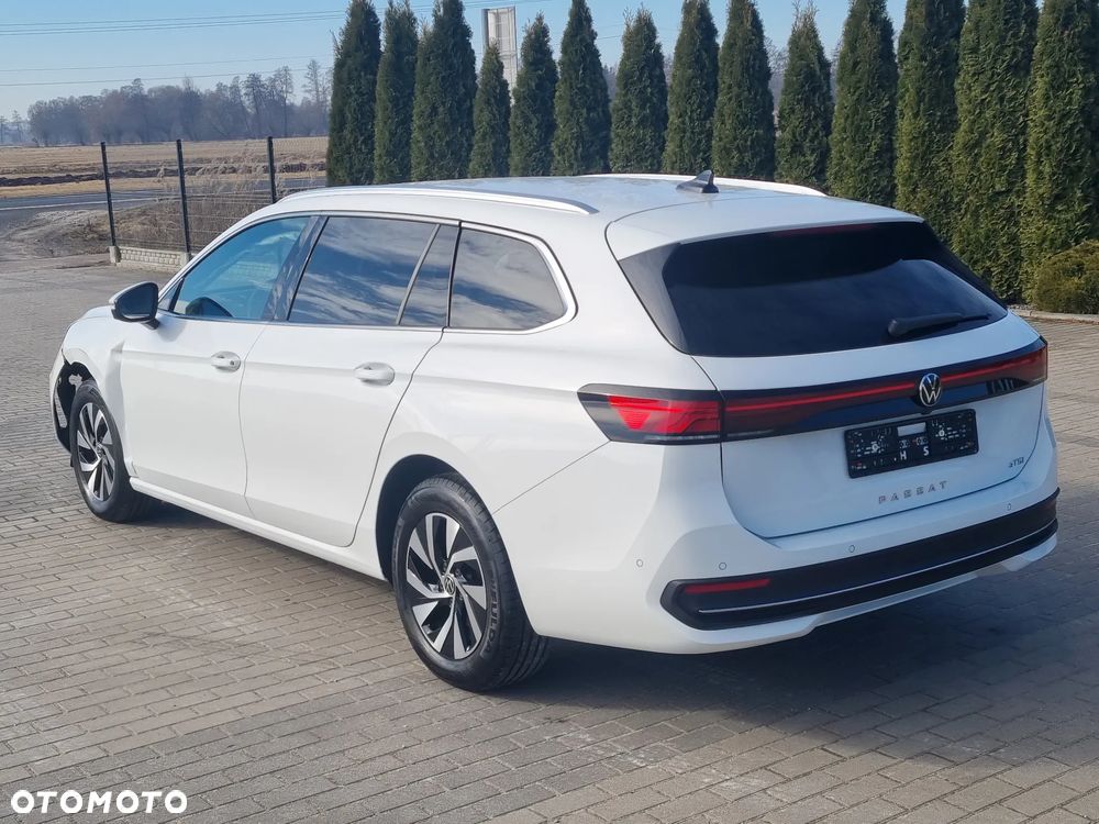 Volkswagen Passat Variant 1.5 TSI OPF DSG Business - 5