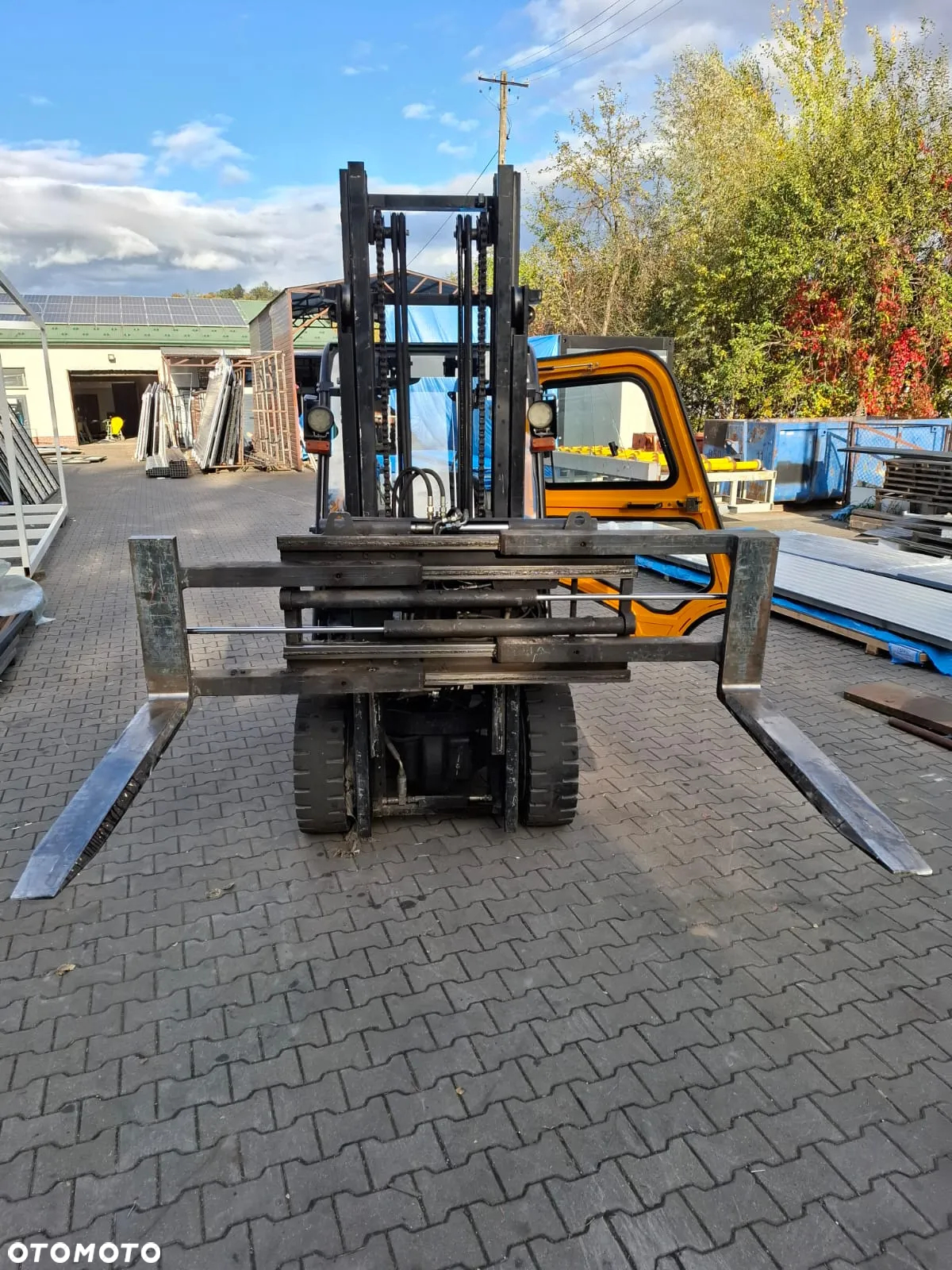 Inny Blachdeker Nissan FG 35 - 10