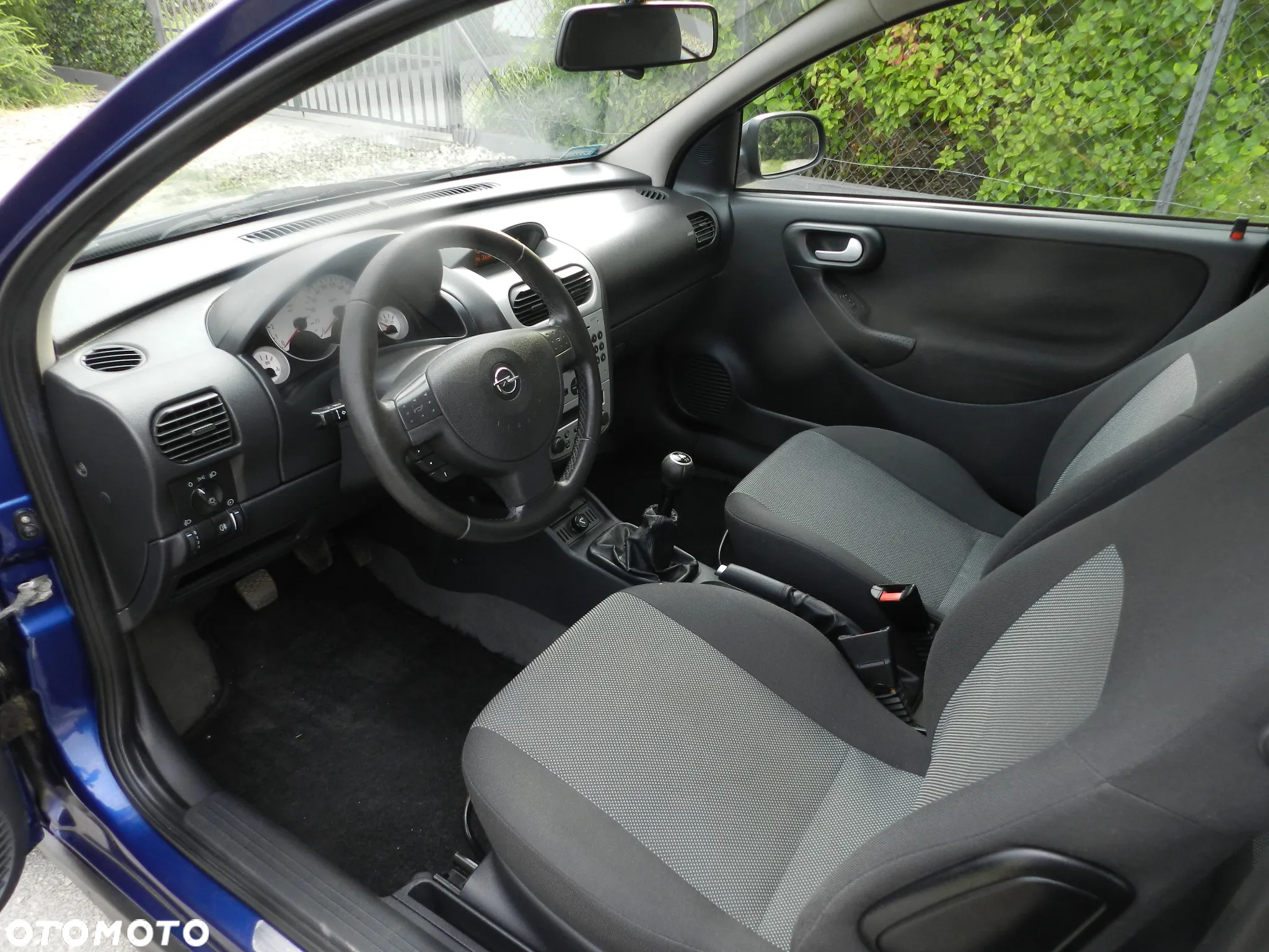 Opel Corsa 1.0 12V Essentia - 9