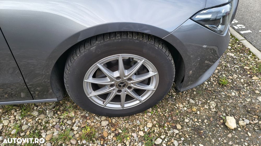 Mercedes-Benz CLA - 12