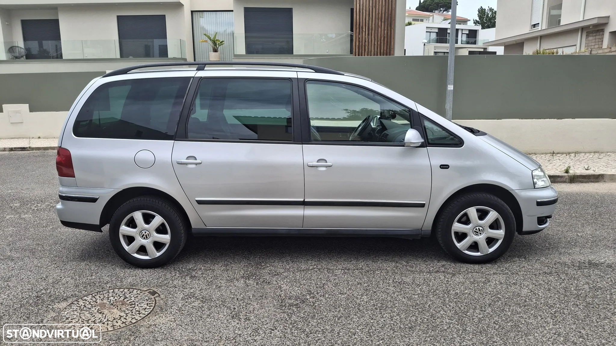 VW Sharan 1.9 TDi Highline Tip - 4