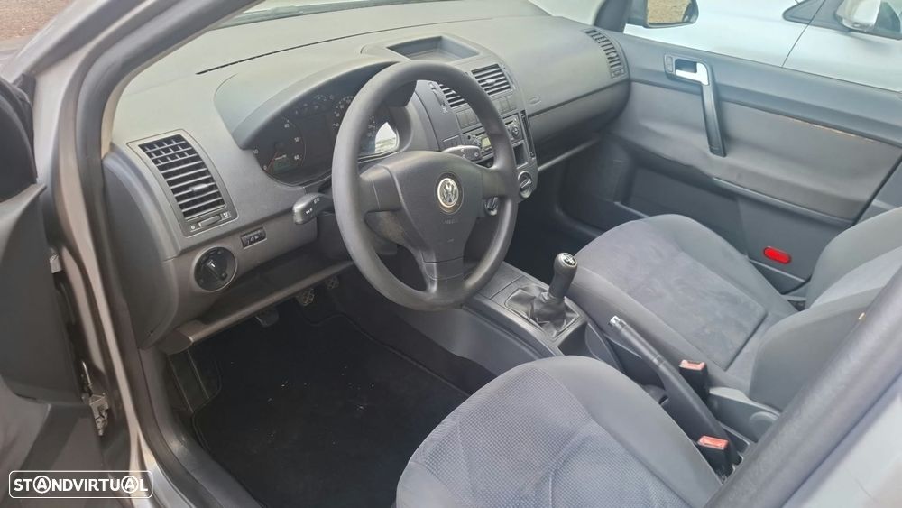 VW Polo 1.4 TDi Confortline - 9