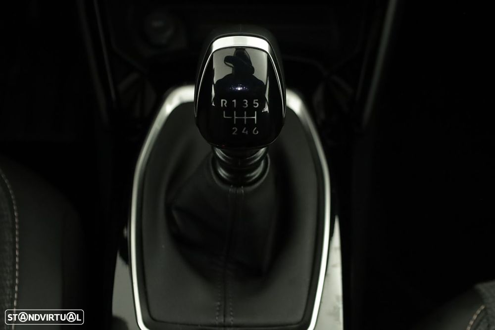 Peugeot 2008 1.2 PureTech Allure - 14