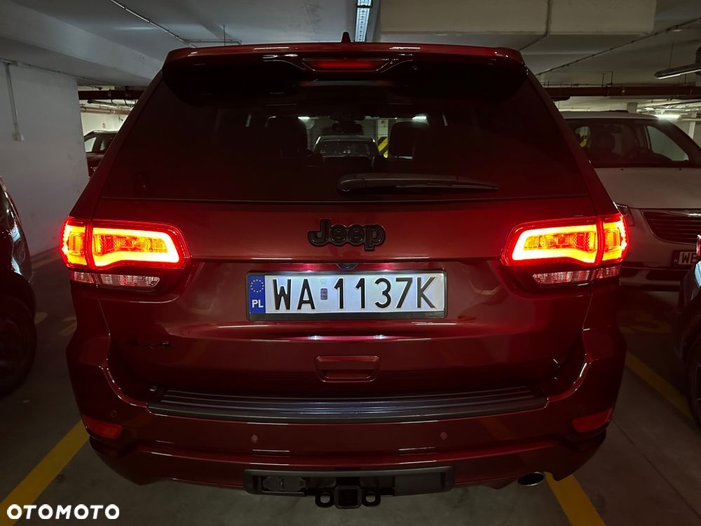 Jeep Grand Cherokee - 22