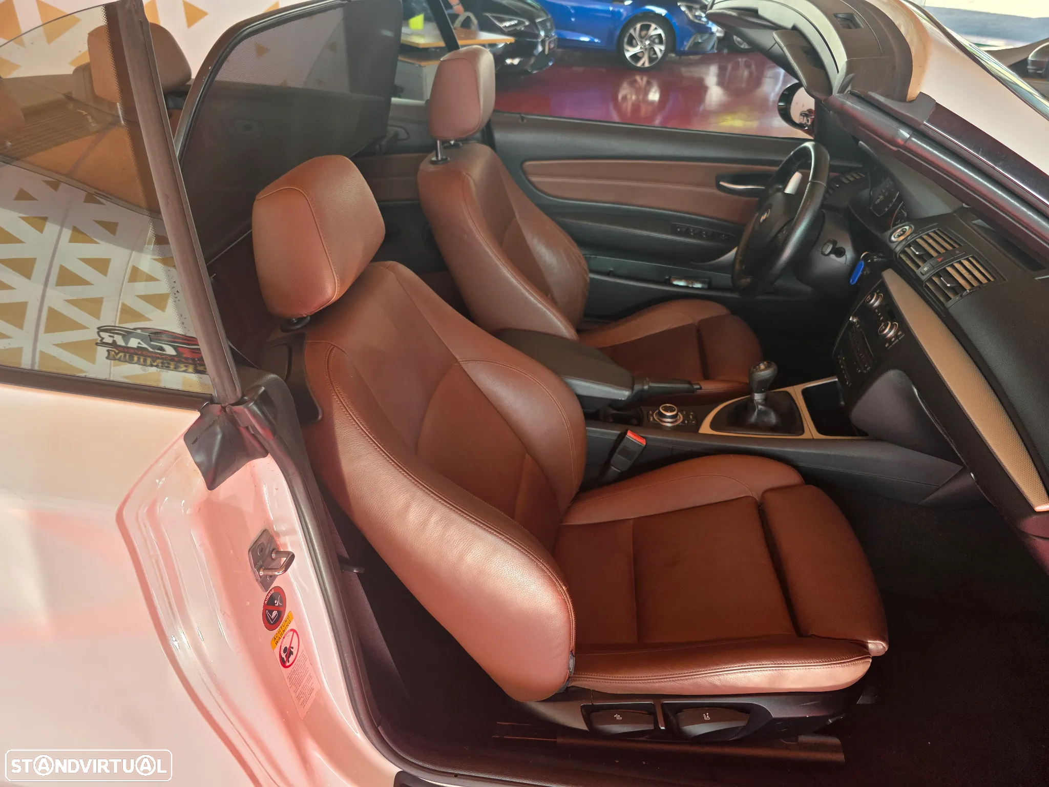 BMW 118 d Pack M - 27