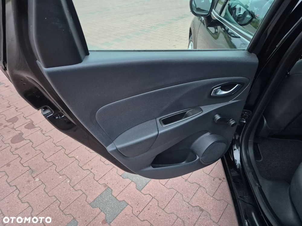 Renault Clio - 15