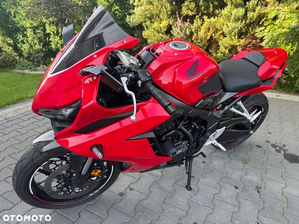 Honda CBR - 28