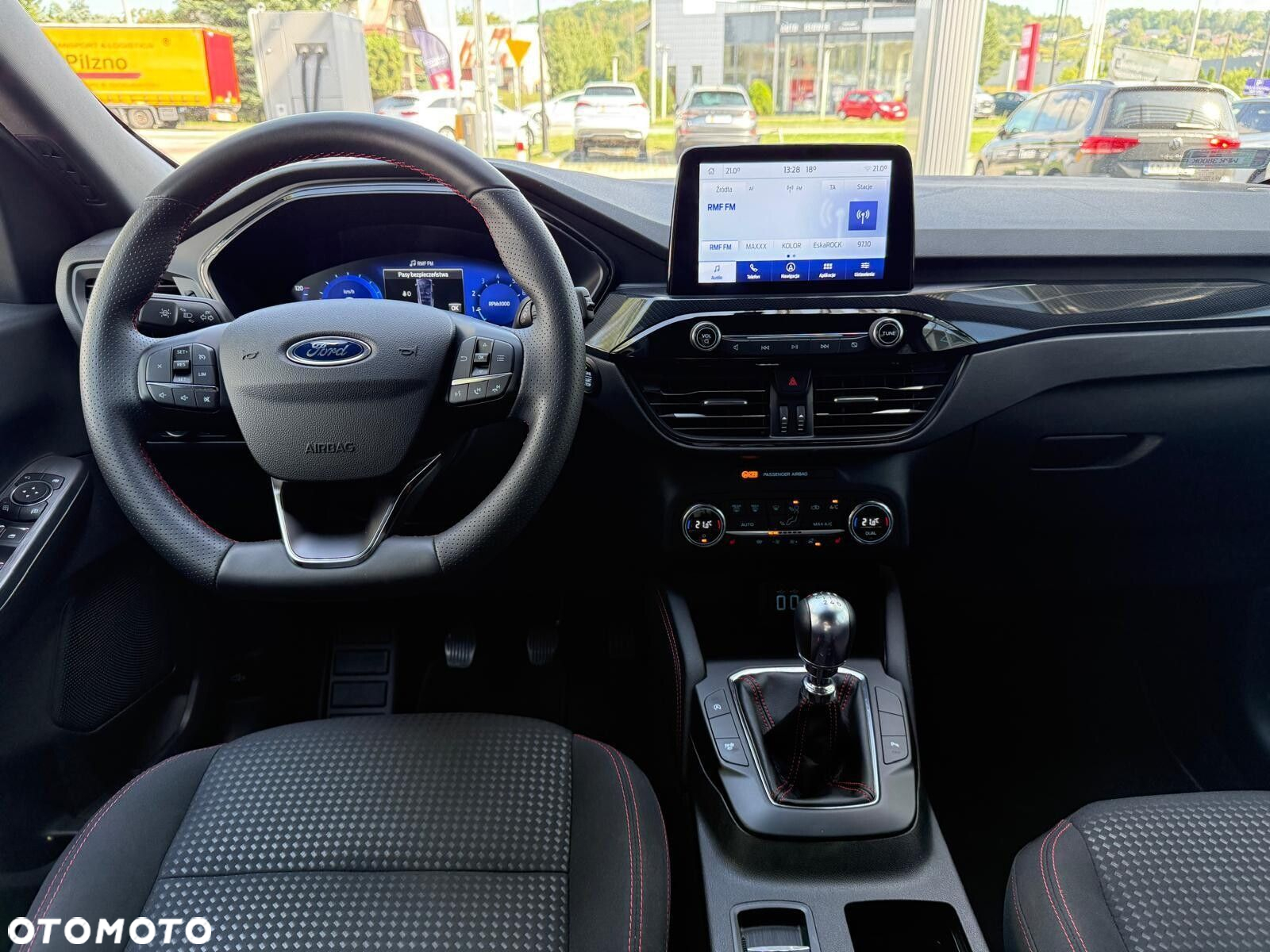 Ford Kuga - 17