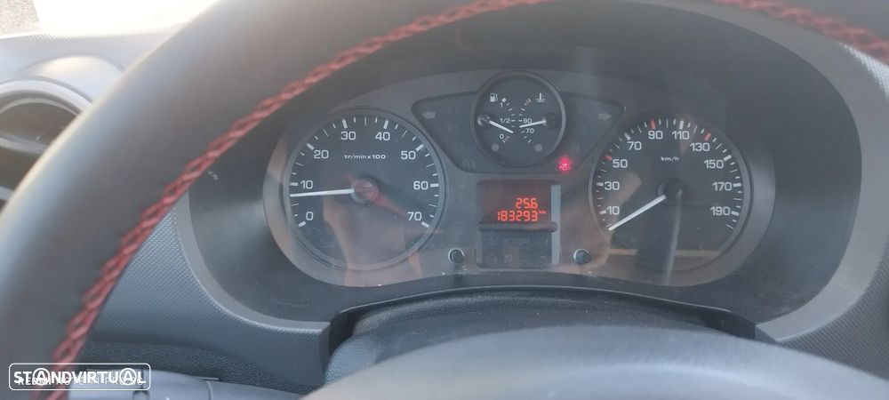 Peugeot Partner 1.6 HDi Confort - 10
