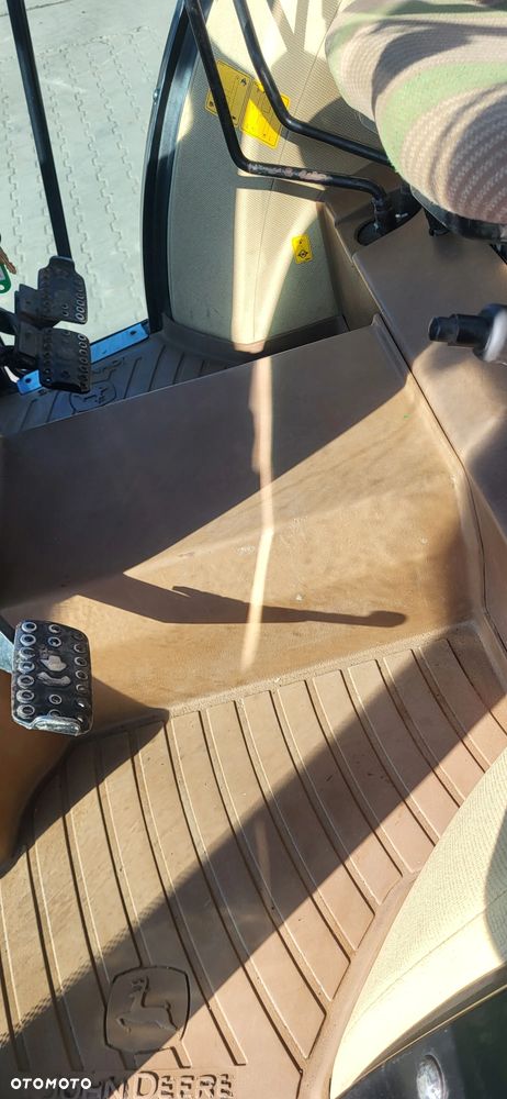 John Deere 5215 Napęd 4X4 - 17