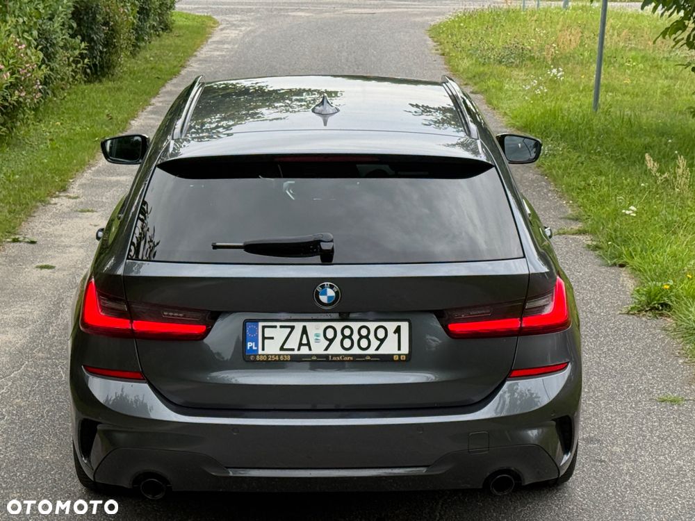 BMW Seria 3 318d M Sport Shadow - 21