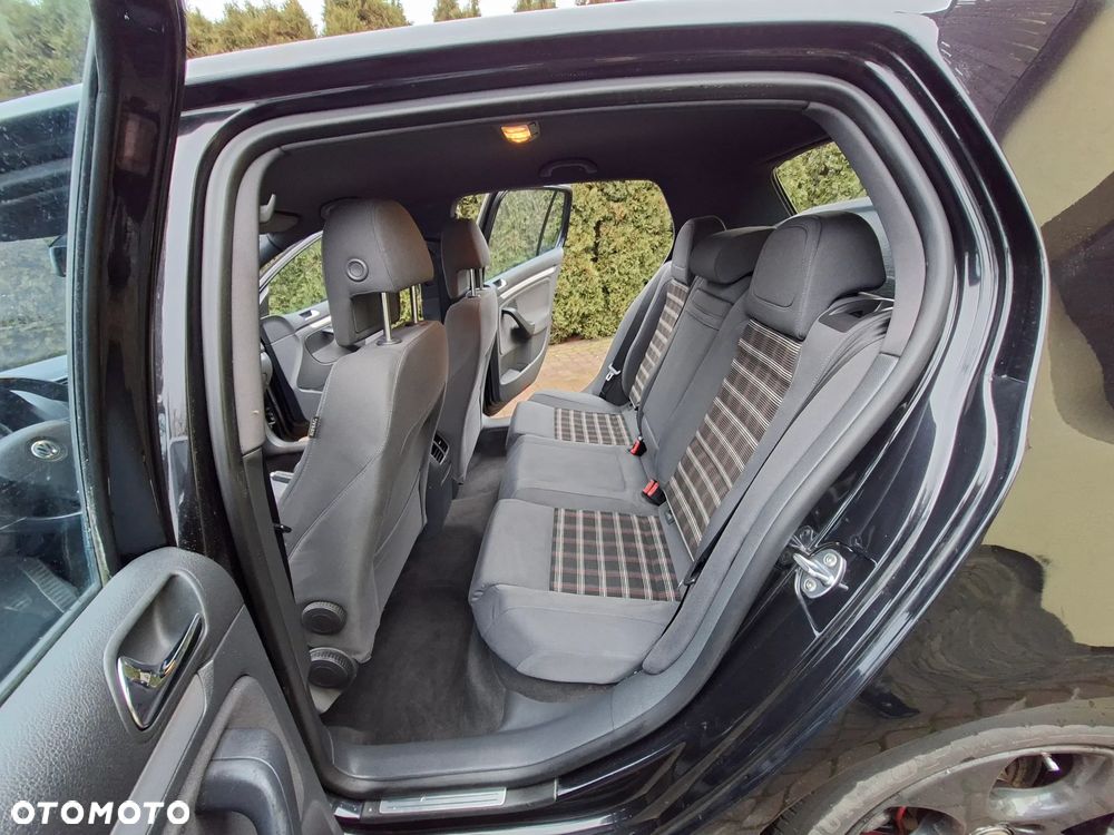 Volkswagen Golf 2.0 GTI - 30