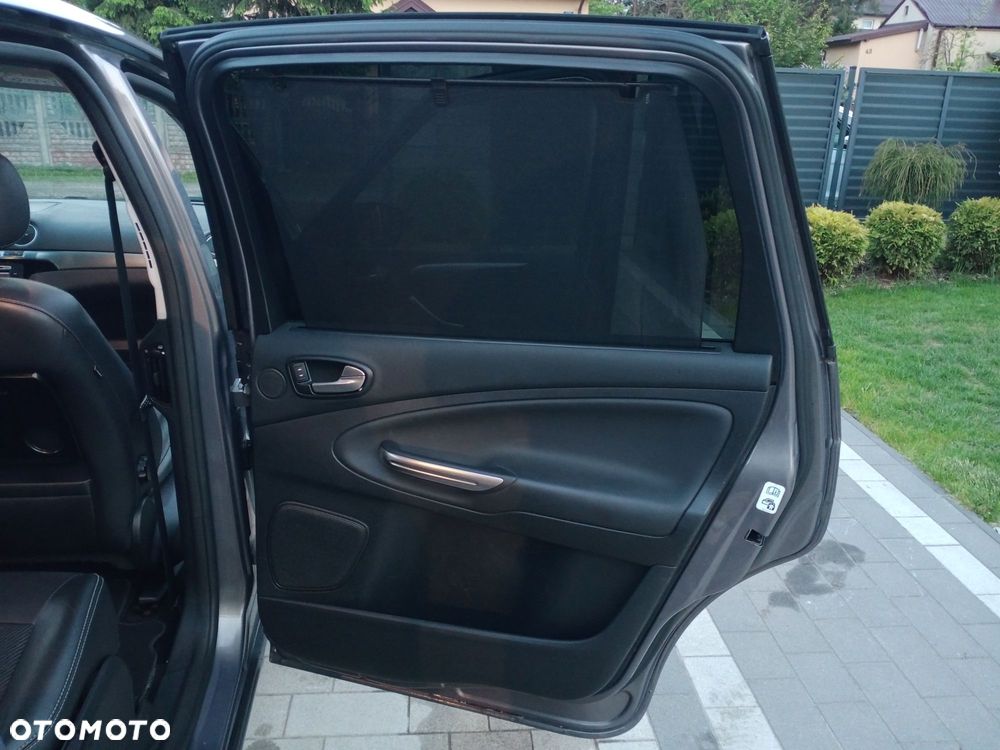 Ford S-Max 2.0 TDCi DPF Titanium - 29