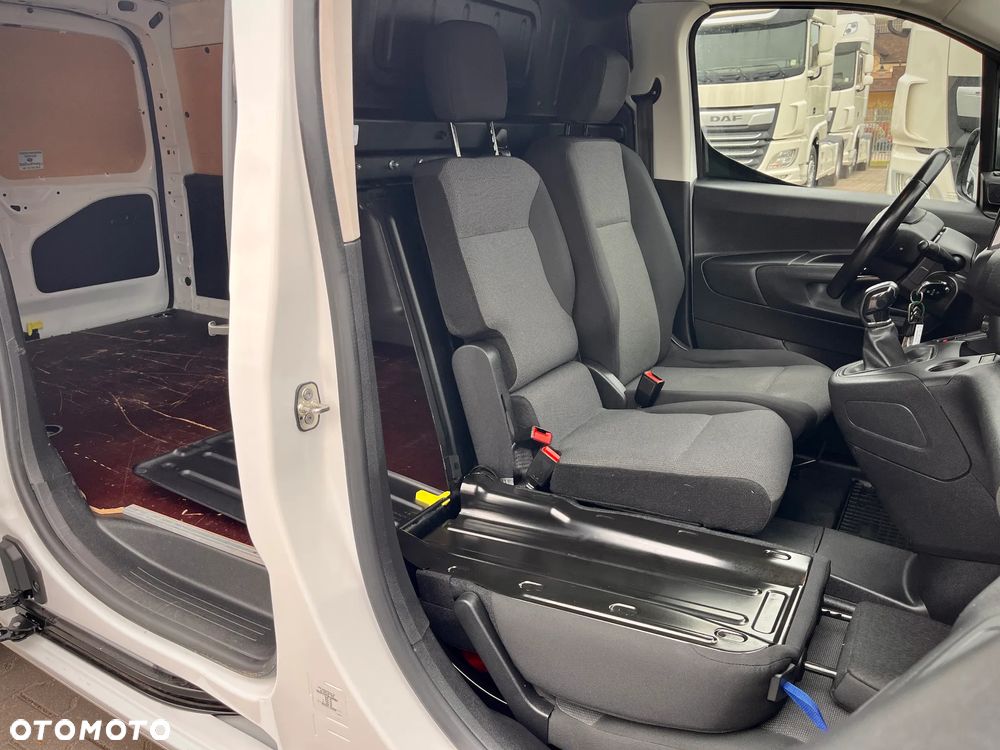 Citroën BERLINGO LONG / 3 OSOBY / BOGATE WYPOSAŻENIE / SALON POLSKA / BEZWYPADKOWY / DOSTĘPNE 15 SZTUK - 21