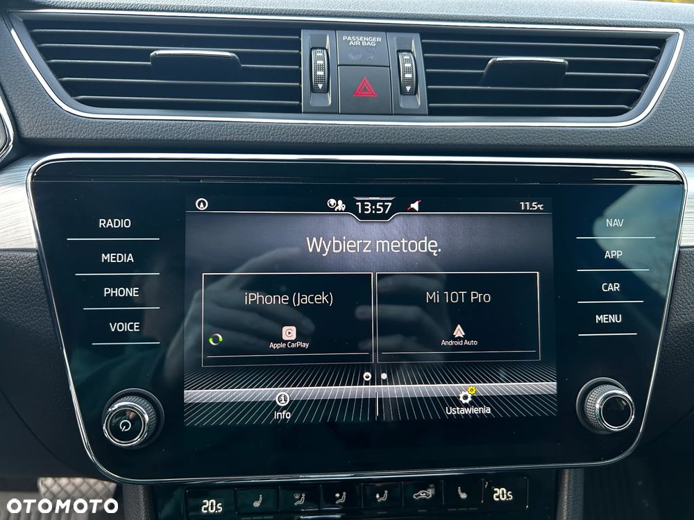 Skoda Superb 2.0 TDI SCR Ambition DSG - 20