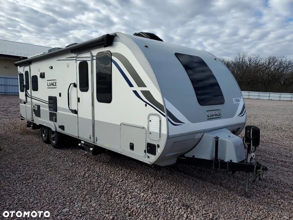 Ford Sunseeker E-450 Cutaway - 30