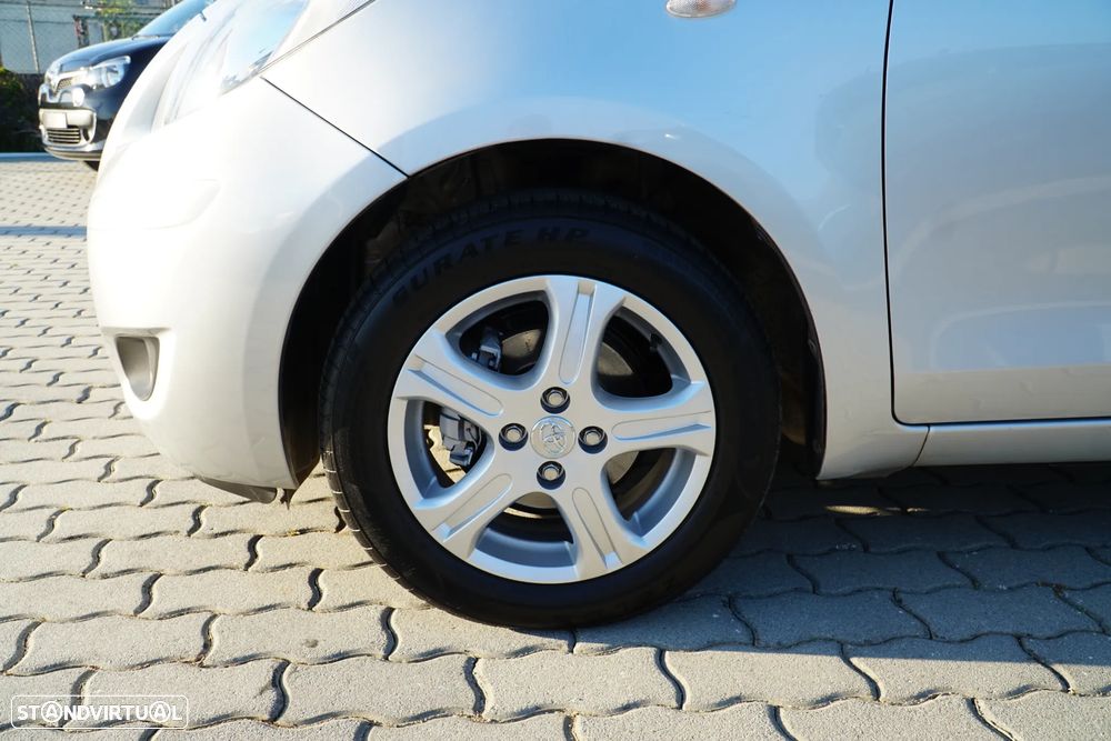 Toyota Yaris 1.0 VVT-i AC Manual - 10