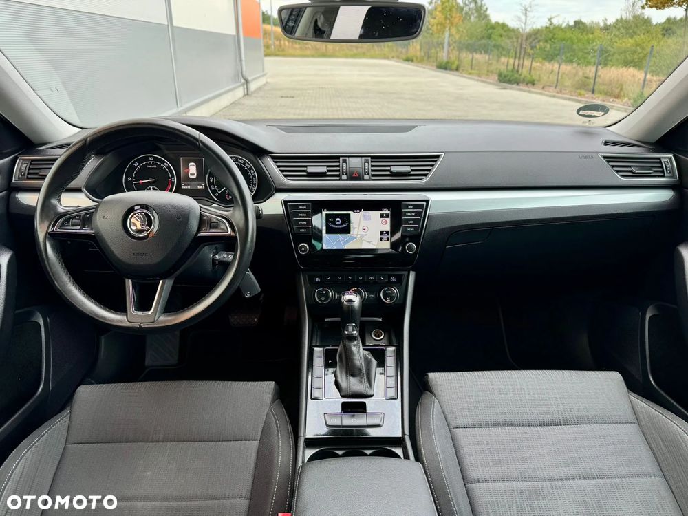 Skoda Superb 2.0 TDI DSG L&K - 7