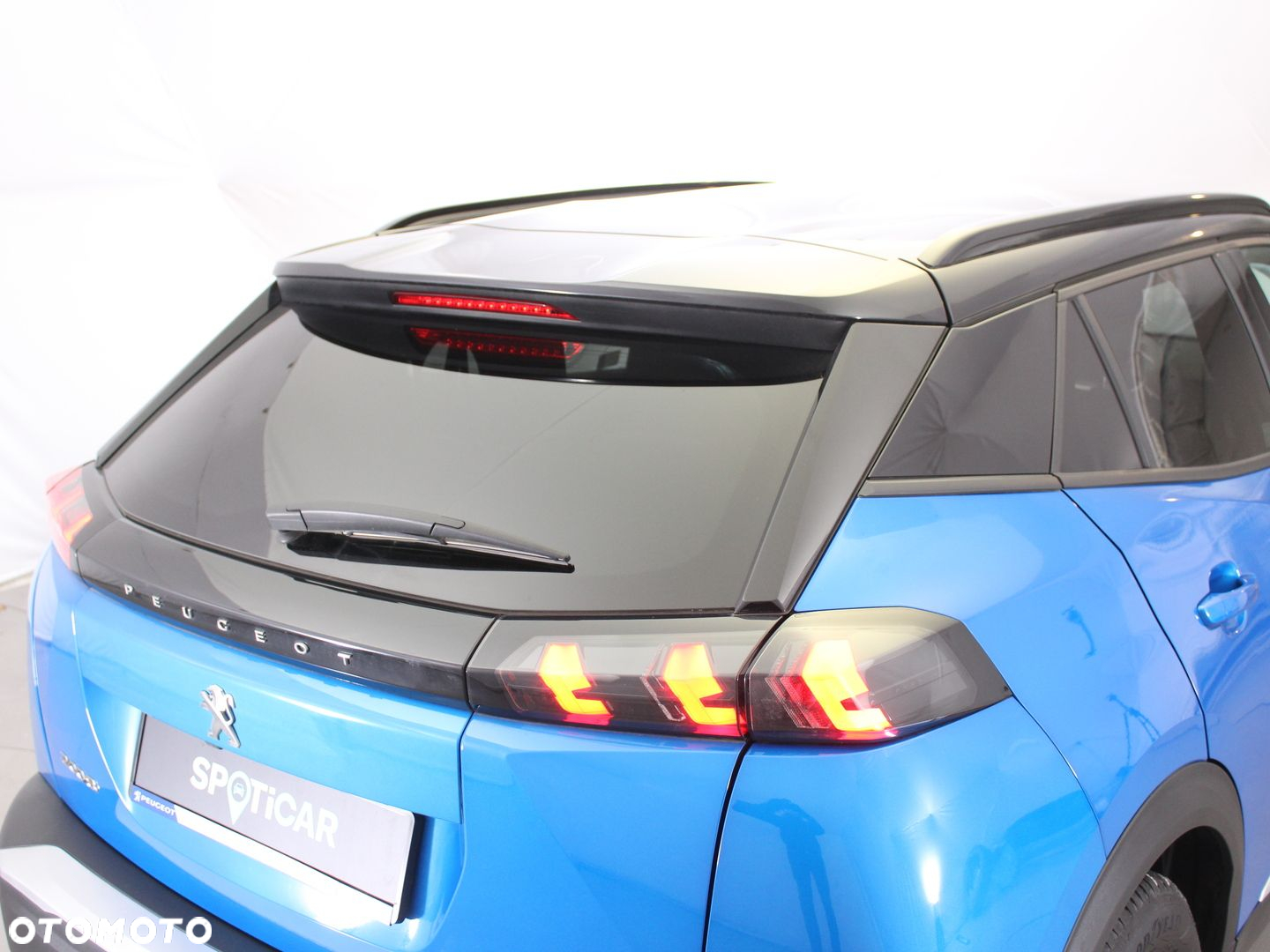 Peugeot 2008 1.2 PureTech Allure Pack S&S EAT8 - 18