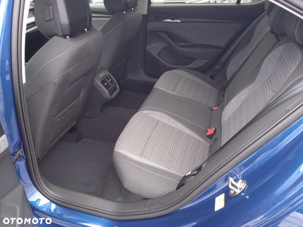 Skoda Superb 2.0 TDI SCR 4x4 Selection DSG - 14