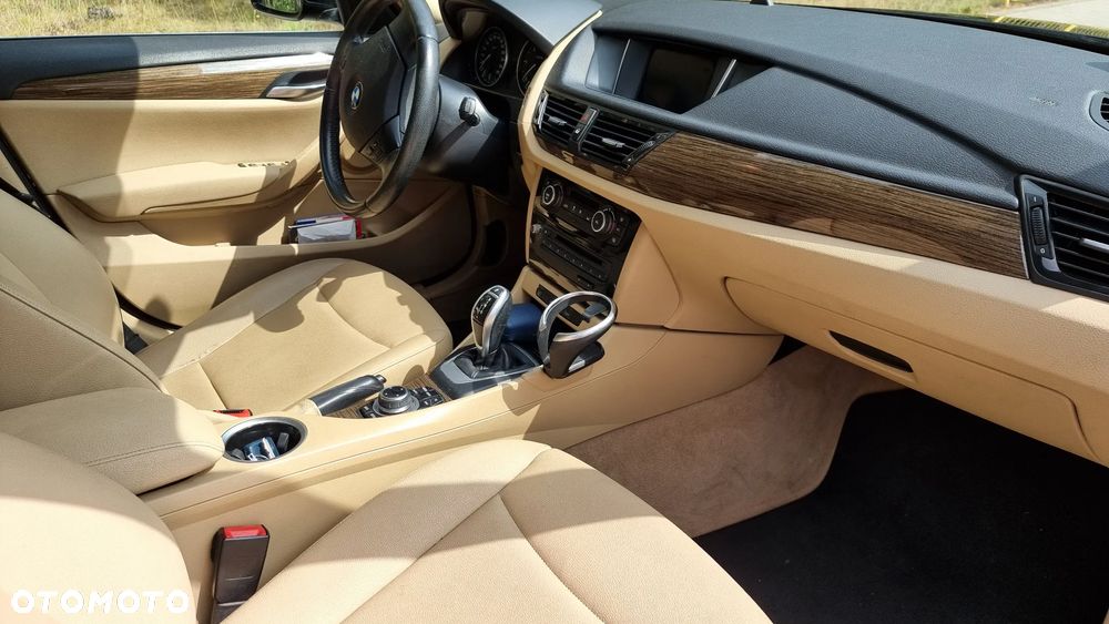 BMW X1 xDrive20d - 9