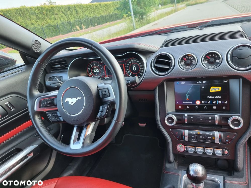 Ford Mustang - 16