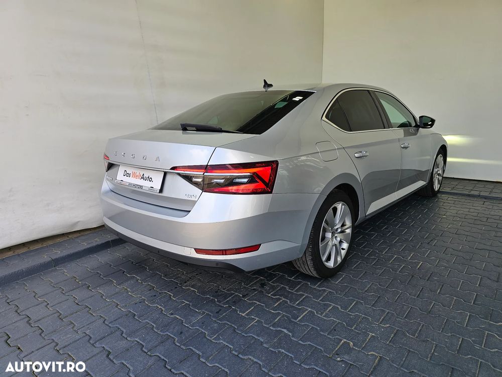Skoda Superb 2.0 TDI 4X4 DSG Style - 30