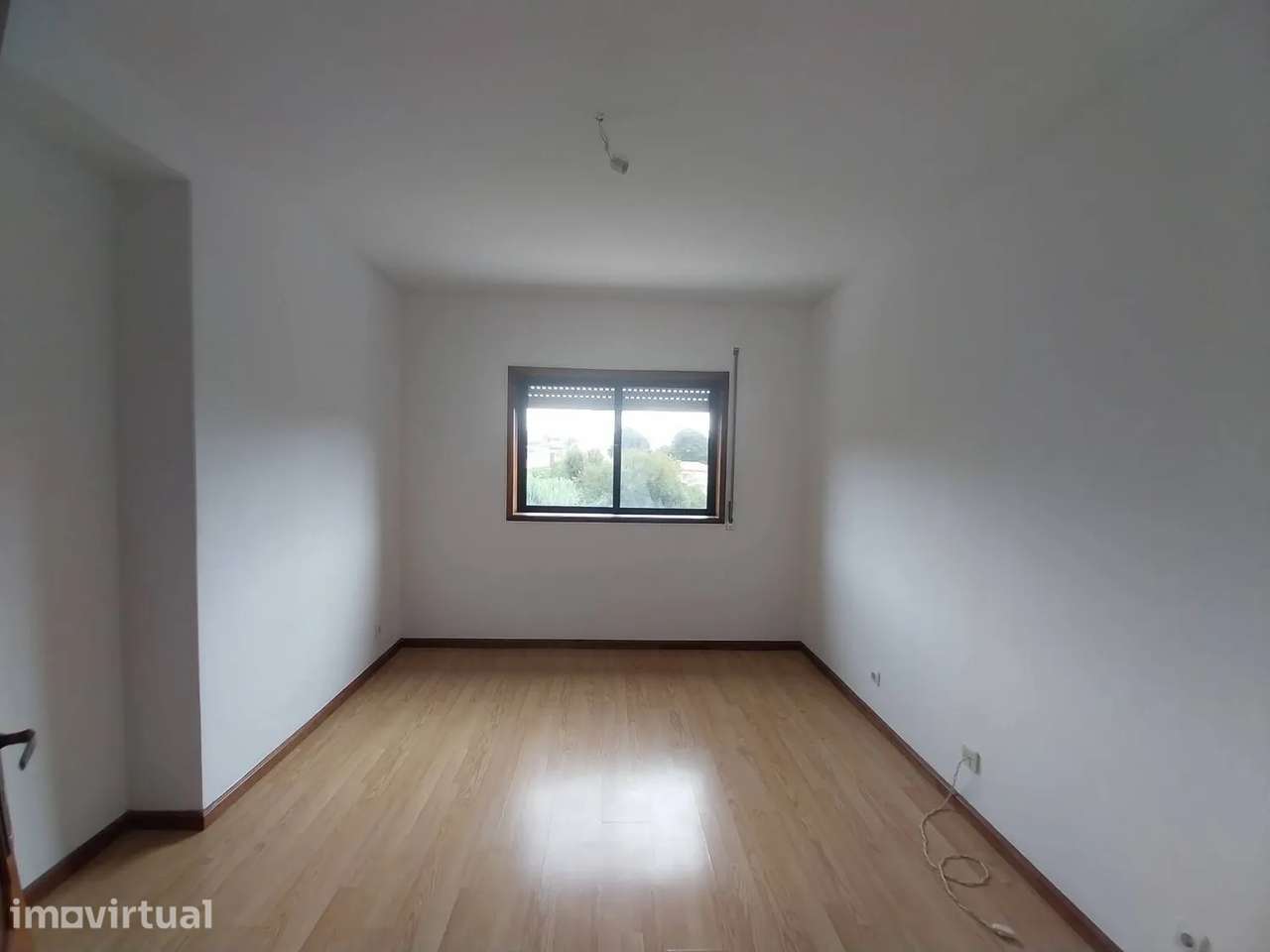 Apartamento T2 situado em Vilar do Paraíso - Grande imagem: 2/17