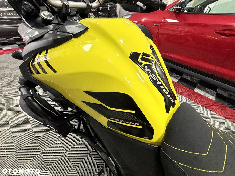 Suzuki V-STROM - 15